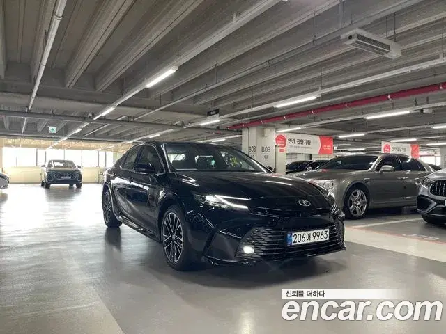 Toyota Camry 2026 — Şəkil 10/16