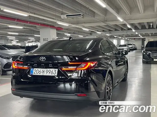 Toyota Camry 2026 — Şəkil 4/16