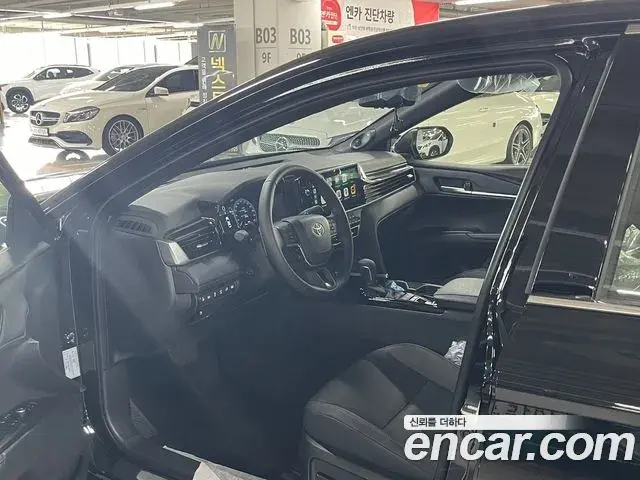 Toyota Camry 2026 — Şəkil 2/16