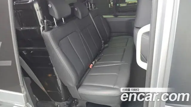 Hyundai Staria 2023 — Фото 11/20