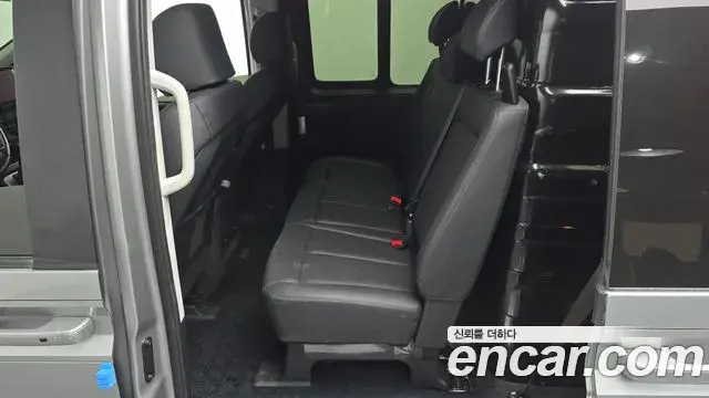 Hyundai Staria 2023 — Фото 12/20