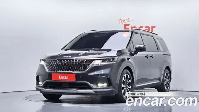 Kia Carnival 2022 — Фото 1/20