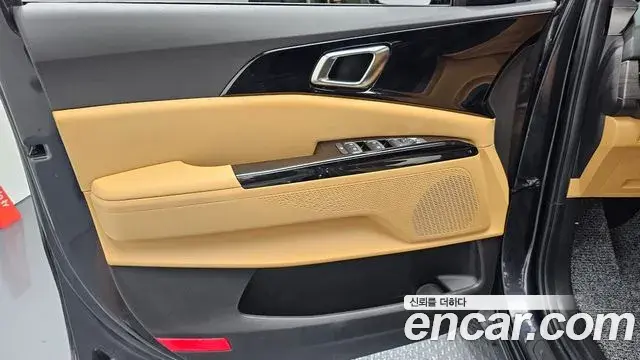 Kia Carnival 2022 — Şəkil 13/37