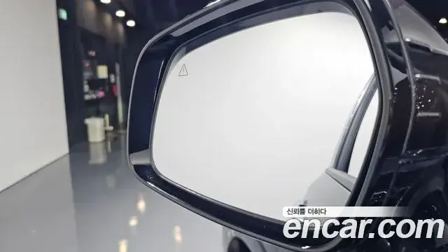 Kia Carnival 2022 — Şəkil 30/37