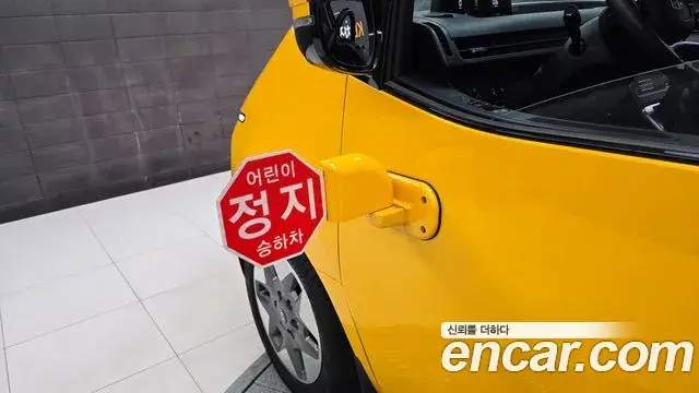 Hyundai Staria 2025 — ფოტო 9/20