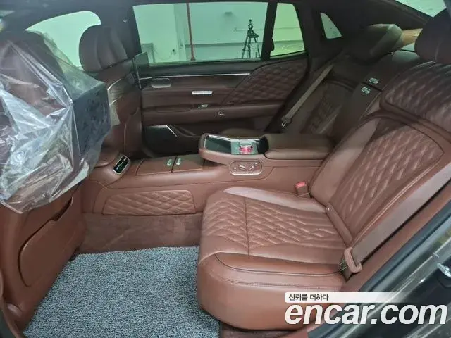 Genesis G90 2022 — ფოტო 13/20