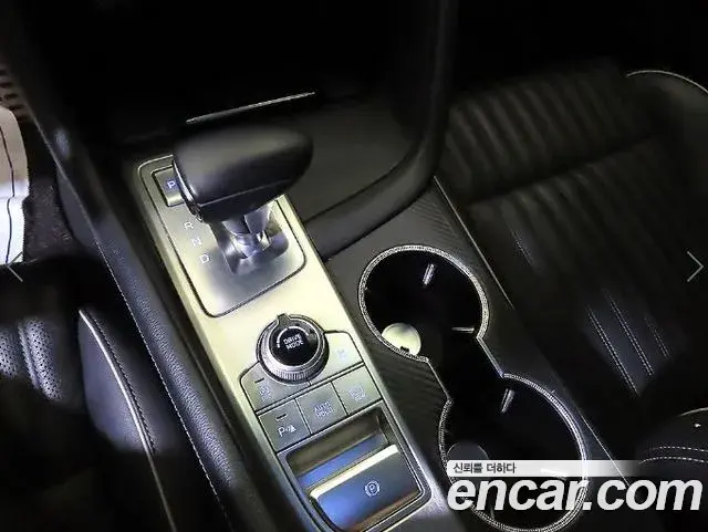 Genesis G70 2019 — Şəkil 19/20