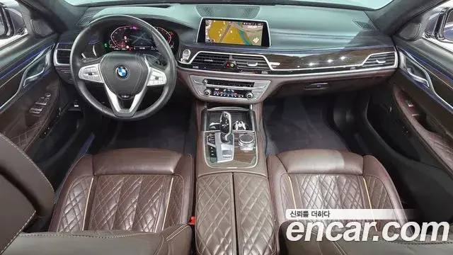 BMW 7 Series 2020 — Фото 7/20