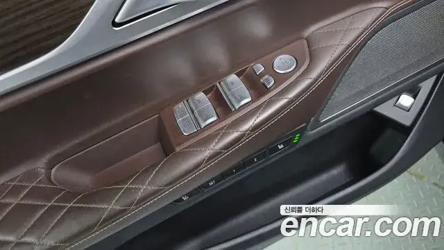 BMW 7 Series 2020 — Şəkil 21/34