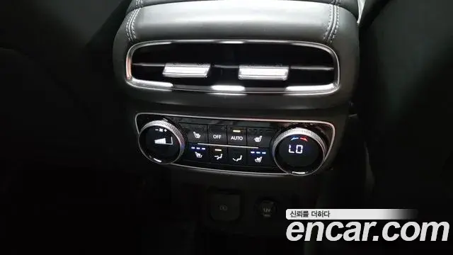 Genesis GV80 2020 — Photo 18/20