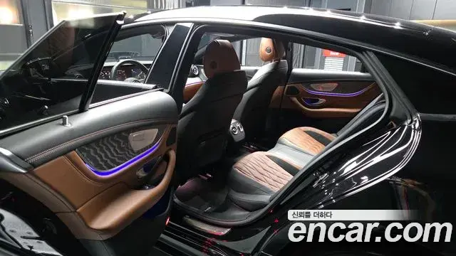 Mercedes-Benz AMG GT 2023 — ფოტო 30/35