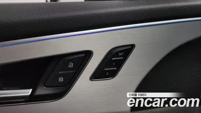 Audi Q7 2021 — Photo 29/35