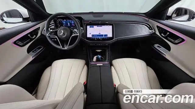 Mercedes-Benz E-Class 2025 — ფოტო 25/35