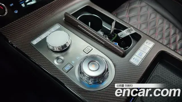 Genesis G80 2025 — Photo 11/38