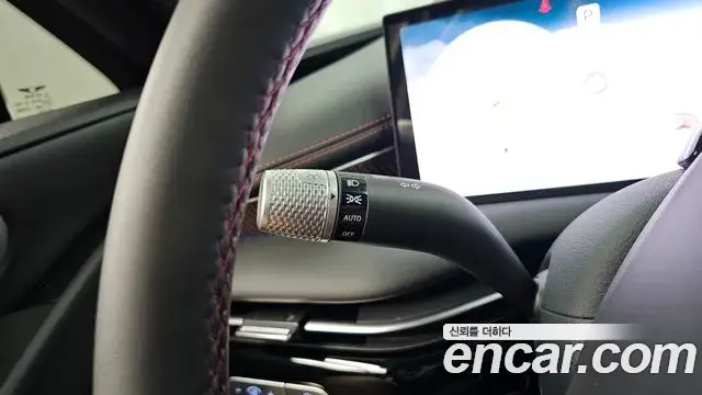 Genesis G80 2025 — Photo 24/38