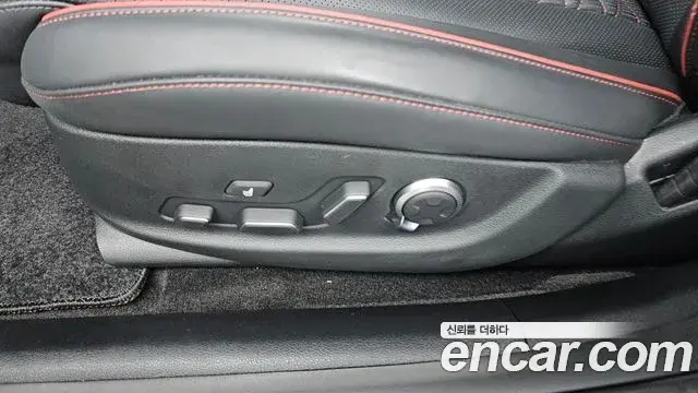 Genesis G80 2025 — Photo 32/38