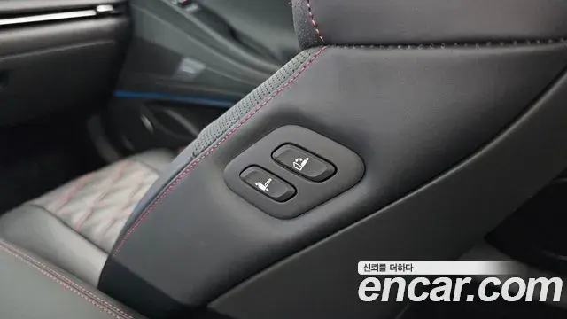 Genesis G80 2025 — Photo 26/38