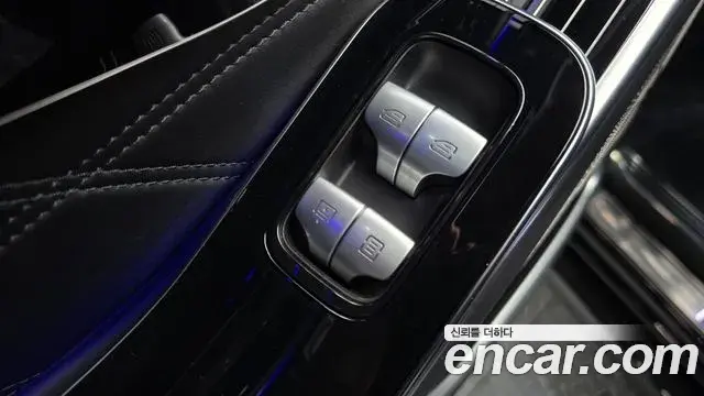 Mercedes-Benz S-Class 2021 — Photo 35/41