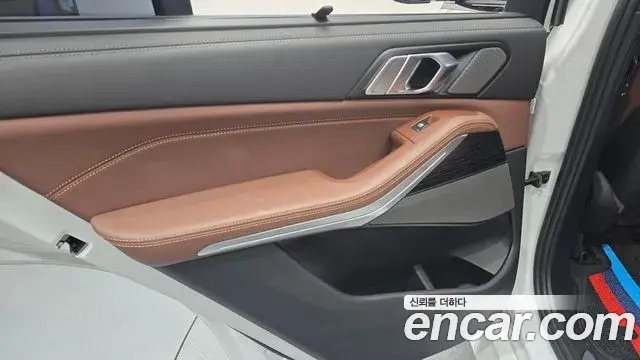 BMW X5 2023 — ფოტო 21/32