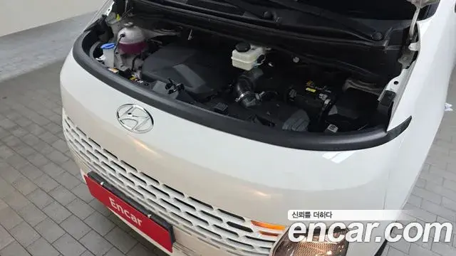 Hyundai Staria 2021 — ფოტო 27/30