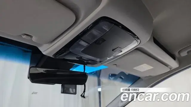 Hyundai Staria 2021 — ფოტო 13/30