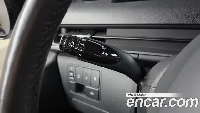 Hyundai Staria 2021 — ფოტო 15/30