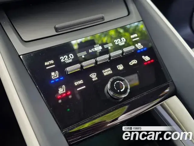 Porsche Macan EV 2026 — ფოტო 16/20