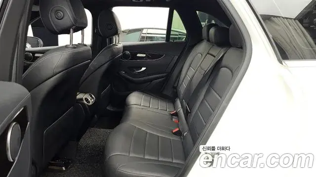 Mercedes-Benz GLC-Class 2020 — ფოტო 26/34