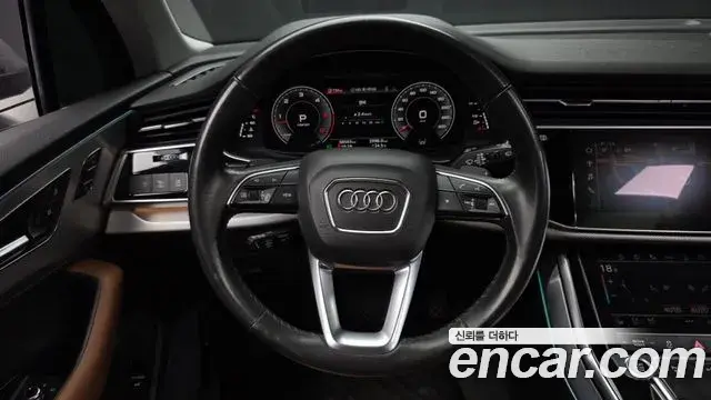 Audi Q7 2020 — Фото 14/20