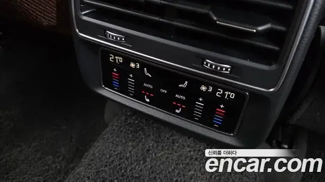 Audi Q7 2020 — Фото 18/20