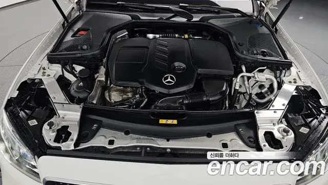 Mercedes-Benz E-Class 2019 — Фото 6/20