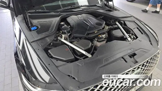 Genesis G80 2021 — ფოტო 28/33