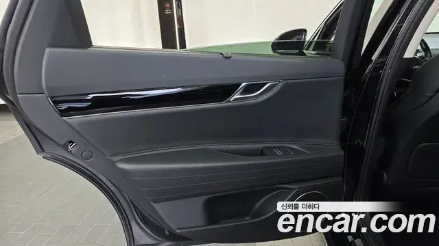 Genesis G80 2021 — ფოტო 29/33