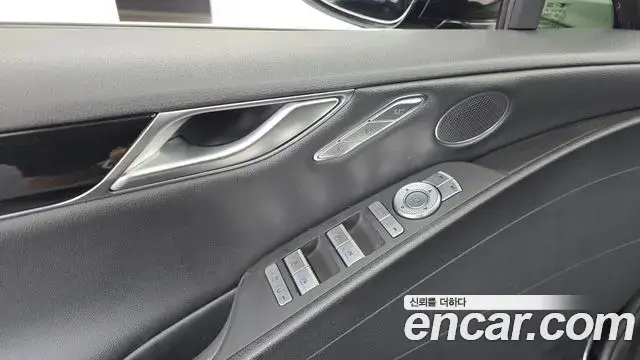 Genesis G80 2021 — ფოტო 27/33
