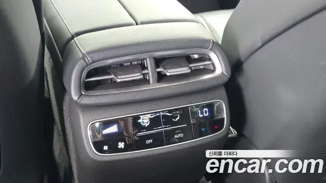 Genesis G80 2021 — ფოტო 26/33