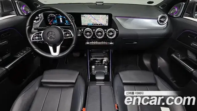 Mercedes-Benz GLA-Class 2021 — Фото 7/20