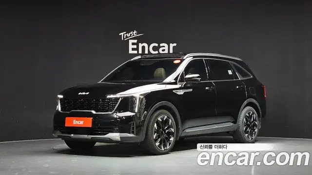 Kia Sorento 2023 — Фото 1/20