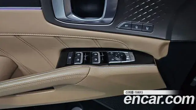 Kia Sorento 2023 — Фото 17/20
