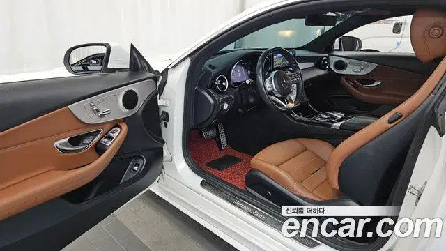 Mercedes-Benz C-Class 2020 — Фото 10/20