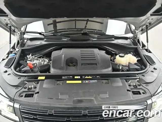Land Rover Range Rover Sport 2025 — Photo 11/20