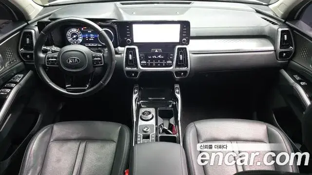 Kia Sorento 2021 — Фото 7/20