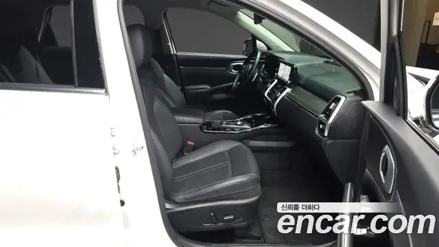 Kia Sorento 2021 — Фото 11/20