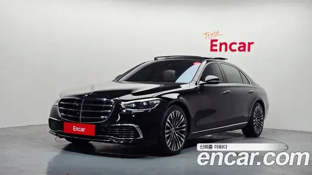 Mercedes-Benz S-Class 2022 — Photo 4/35