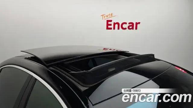 Mercedes-Benz S-Class 2022 — Photo 15/35