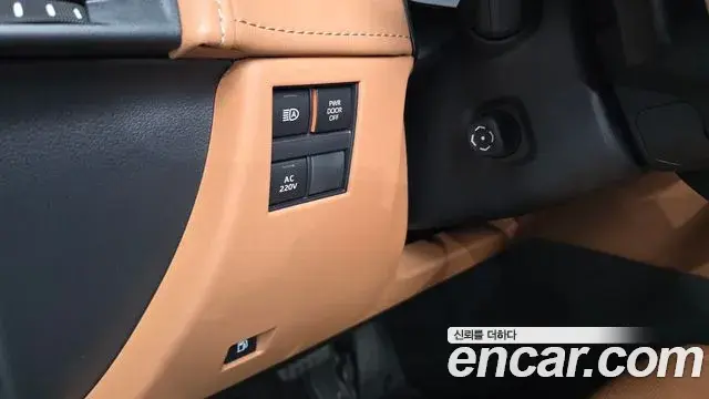 Toyota Alphard 2025 — Şəkil 9/36