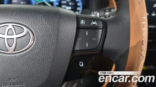 Toyota Alphard 2025 — Şəkil 16/36