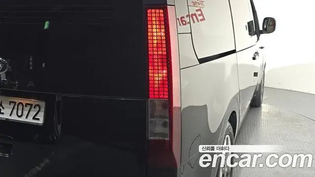 Hyundai Staria 2021 — Şəkil 1/36