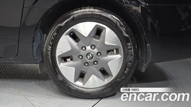 Hyundai Staria 2021 — Şəkil 8/36