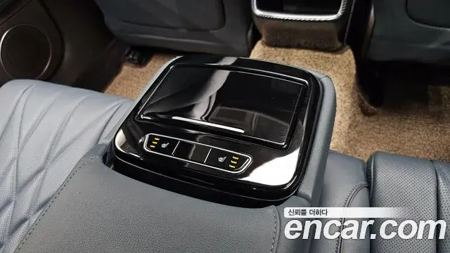 Genesis G80 2022 — Şəkil 34/36