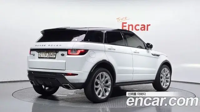 Land Rover Range Rover Evoque 2018 — Фото 2/20